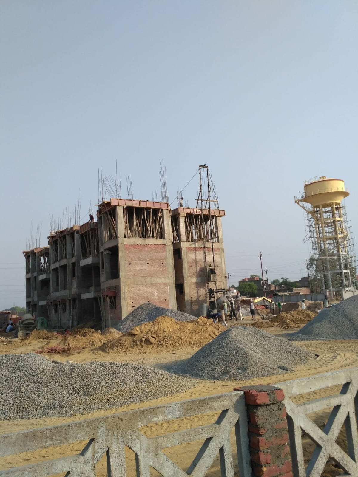 best construction in lucknow